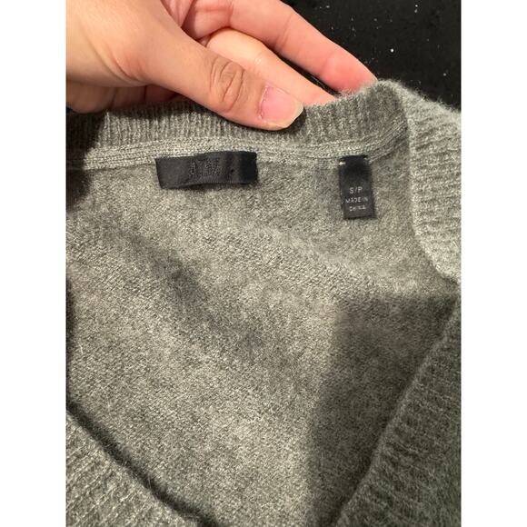 ATM Womens Cashmere V-Neck Pullover Sweater Size Small euc - Picture 5 of 8